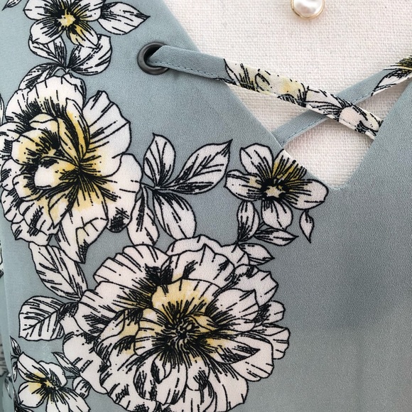 Maurices long sleeve floral blouse - Picture 5 of 8